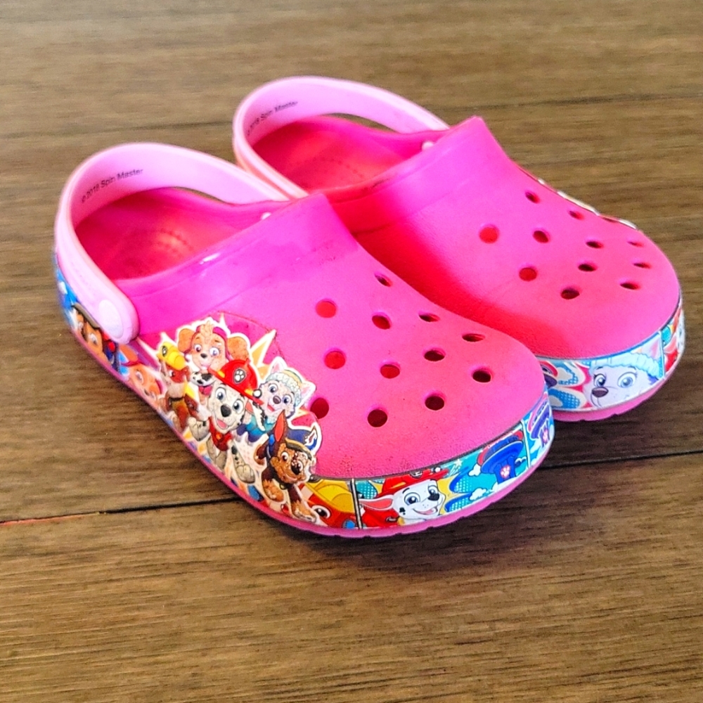 Paw Patrol Crocs girls sz 10c